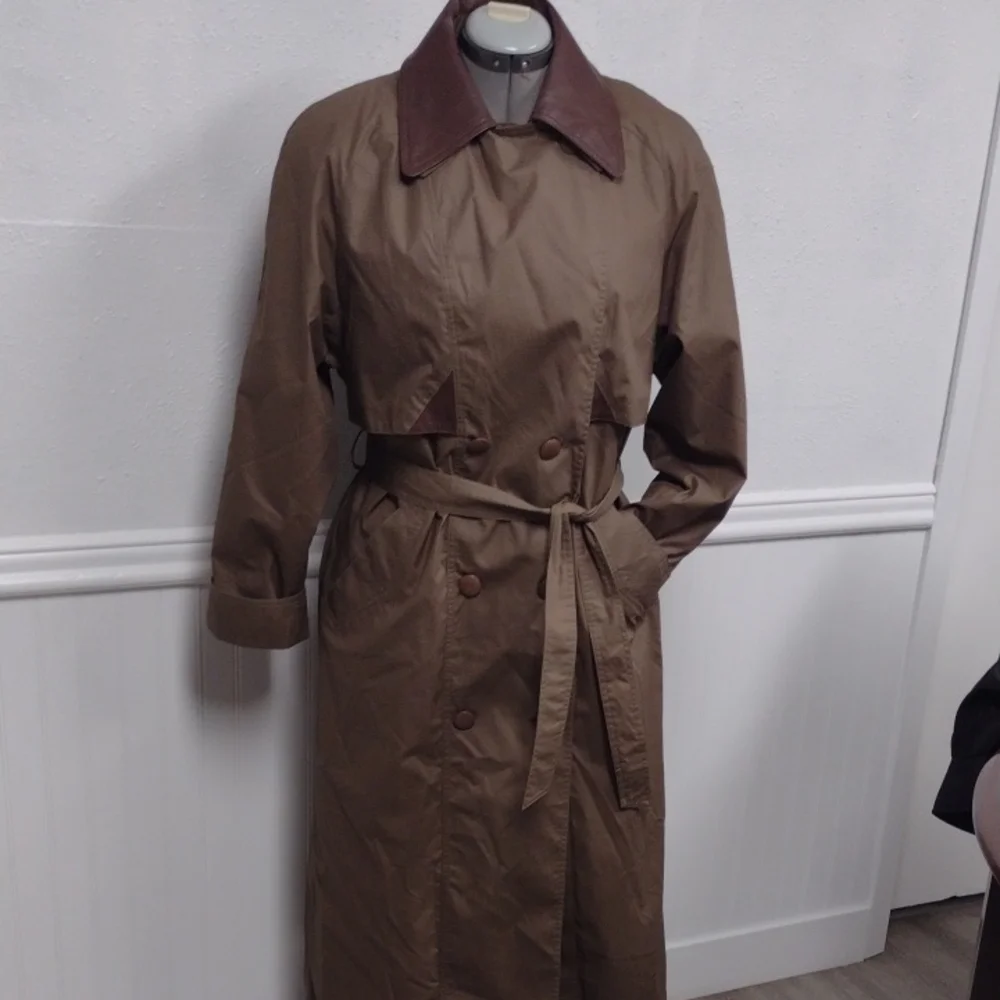 Coat Collectibles Women Classic Brown Trench Coat, Vacation,Travel. - Picture 1 of 14